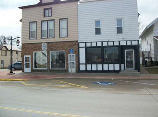 109 1st Ave W, Dyersville, IA 52040