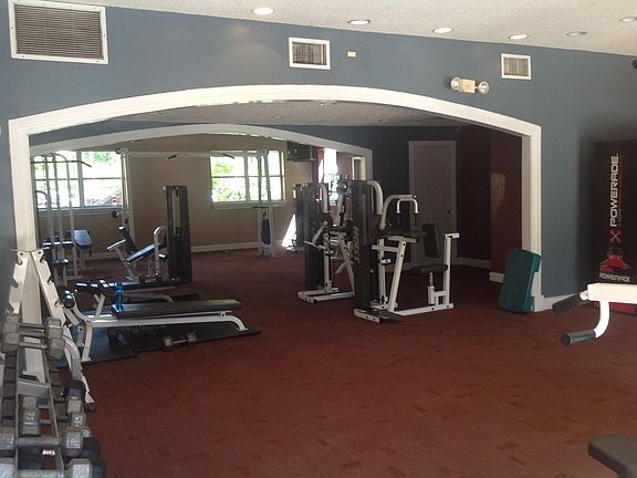 5th image of 8205 Lake Dr APT A107