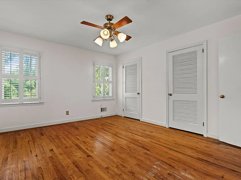 726 Wisteria Dr — Photo 29