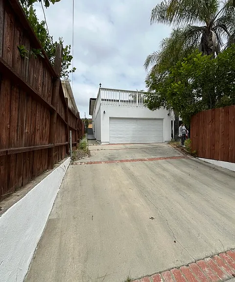 224 W Fernfield Dr #1 — Photo 10