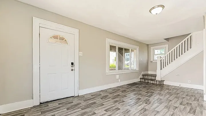 Beckman Dr — Photo 9