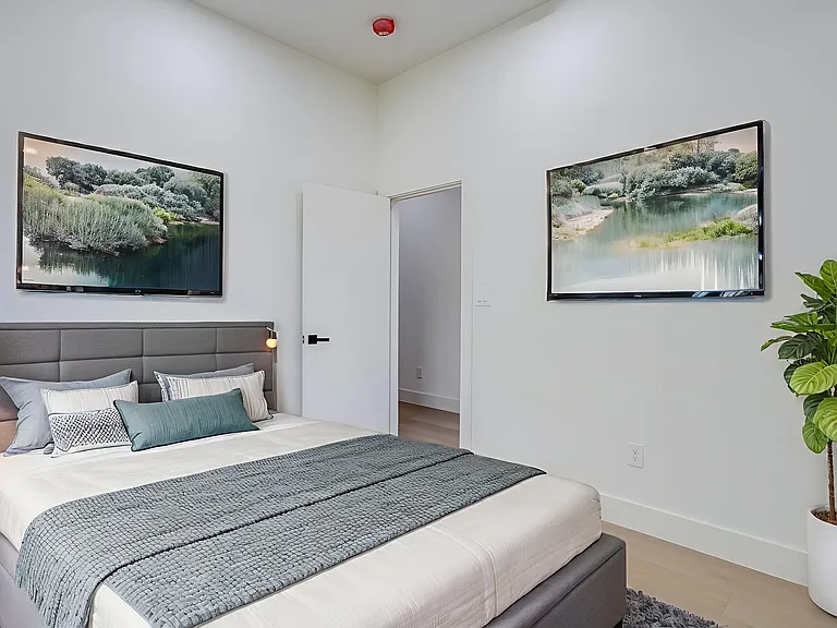 6001 Lewis St #104 — Photo 20
