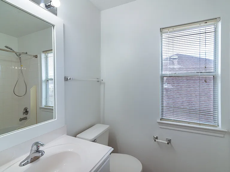 2707 Troy Dr — Photo 6