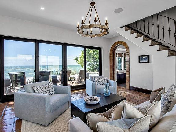 5th image of 121 N Casey Key Rd