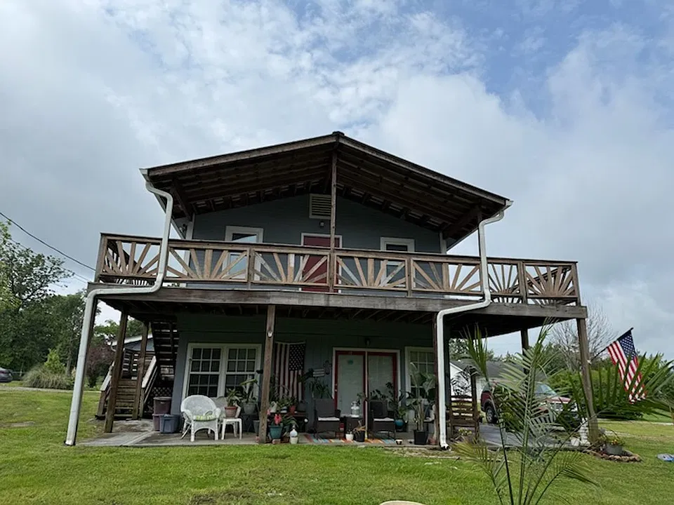 6300C W Highway 136