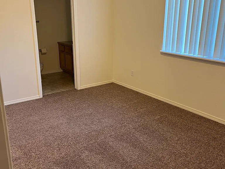 4858 N Orchid Ln — Photo 10