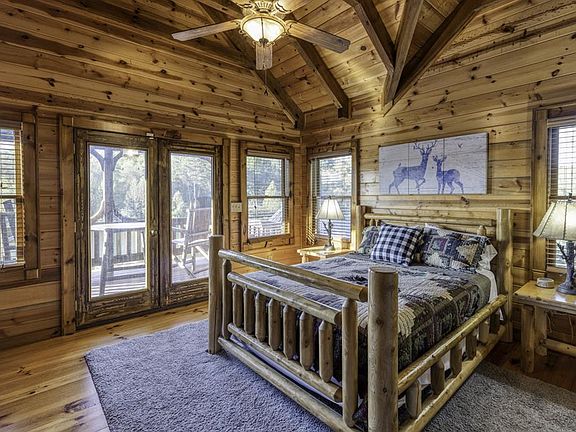 2nd image of 110 Green Valley Trl