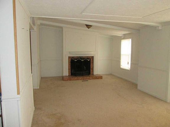 2nd image of 25039 Deer Creek Dr