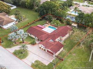 11900 SW 3rd St, Plantation, FL 33325