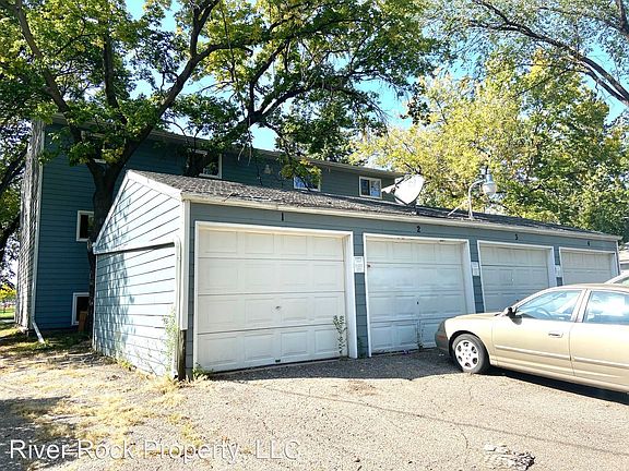 3rd image of 1505 University Dr N #8658036