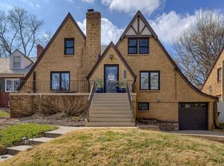 2302 Country Club Ave, Omaha, NE 68104