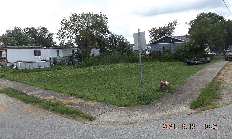 2nd image of 190 Rowley St