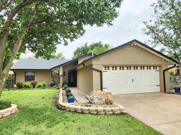 4805 SE Brown St, Lawton, OK 73501