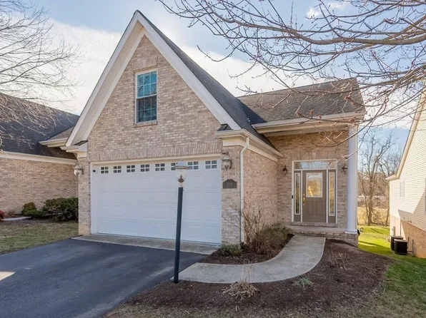 2520 Pleasant Hill Dr, Pulaski, VA 24301