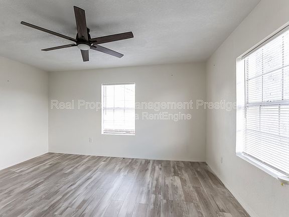 4th image of 2219 72nd St #A