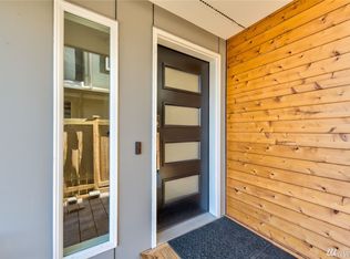 4008B Linden Ave N, Seattle, WA 98103