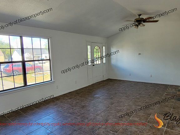 3rd image of 2618 Rule St