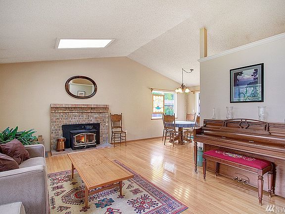 4th image of 15911 SE 322nd St