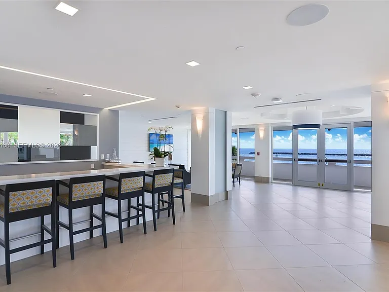 2200 S Ocean Ln #1004 — Photo 21