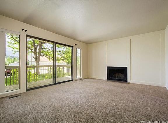 3rd image of 140 Head Ct #140