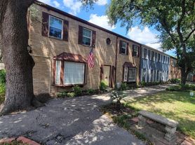5208 Arboles Dr, Houston, TX