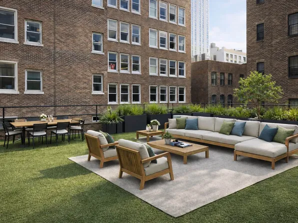 120 W 25th St #Penthouse 1, New York, NY 10001