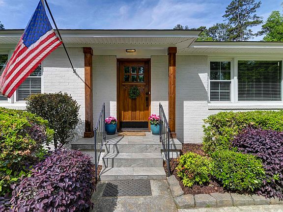 2nd image of 5635 Pinebranch Rd