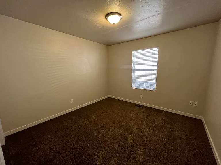 589 W Ramsbrook St — Photo 8