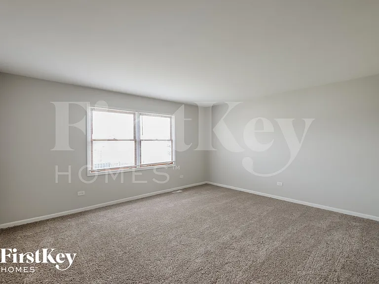 2416 Waterford Dr — Photo 11