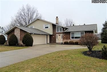 2nd image of 621 Davidson Dr
