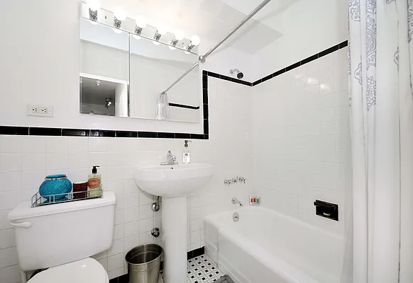 Sold by Avenues Real Estate | media 5
