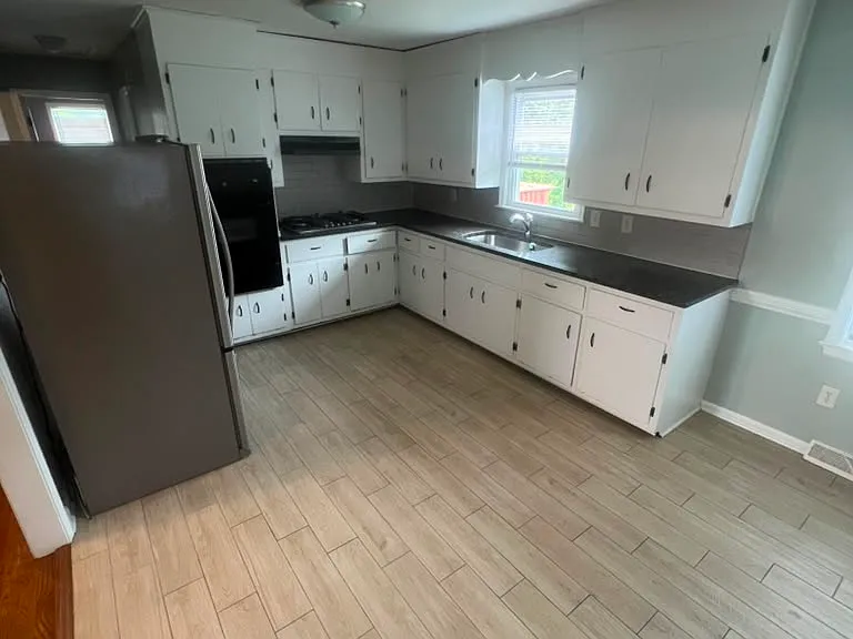 79 Monument Ave — Photo 6