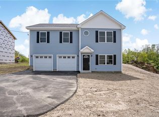 1290 Chopsey Hill Rd, Bridgeport, CT 06606