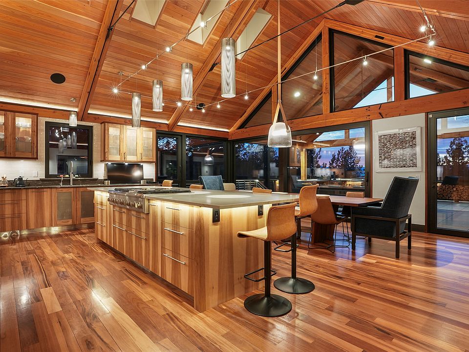 1st image of 2 Elk Ridge Ct