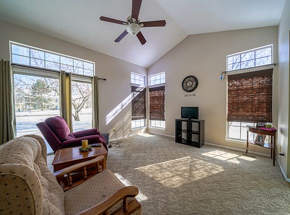4th image of 331 Ashford Cir Unit 4