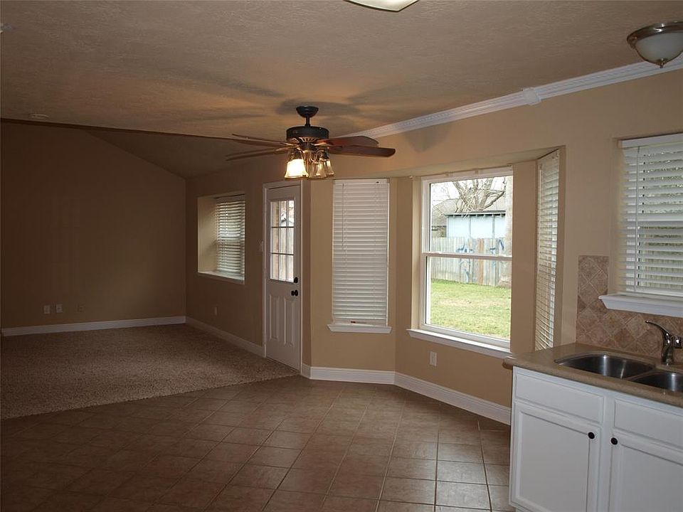 1st image of 2520 Northern Dr