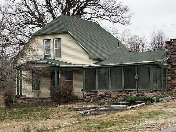 2nd image of 3802 N Highway 112
