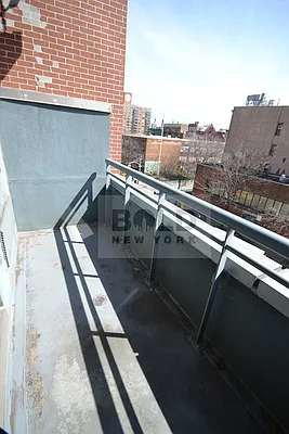 Rented by Bold New York | media 30