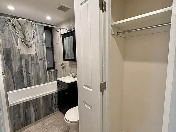 4th image of 641 Saint Marks Ave #4L