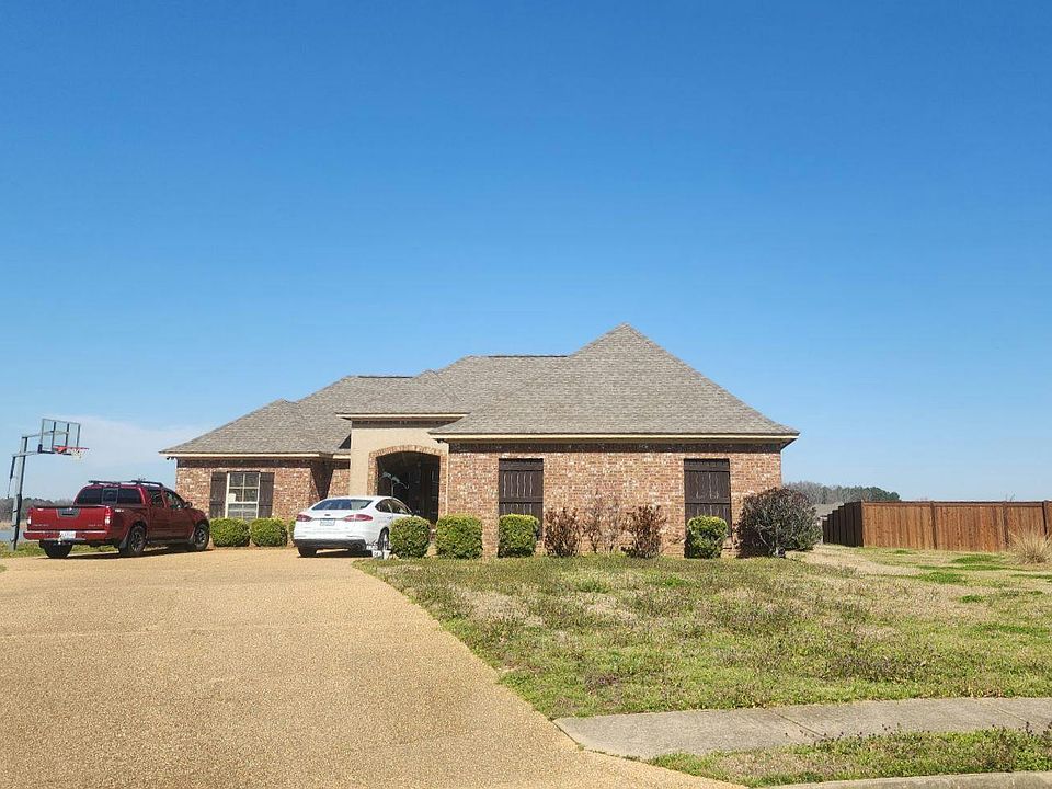 1st image of 158 Millhouse Dr