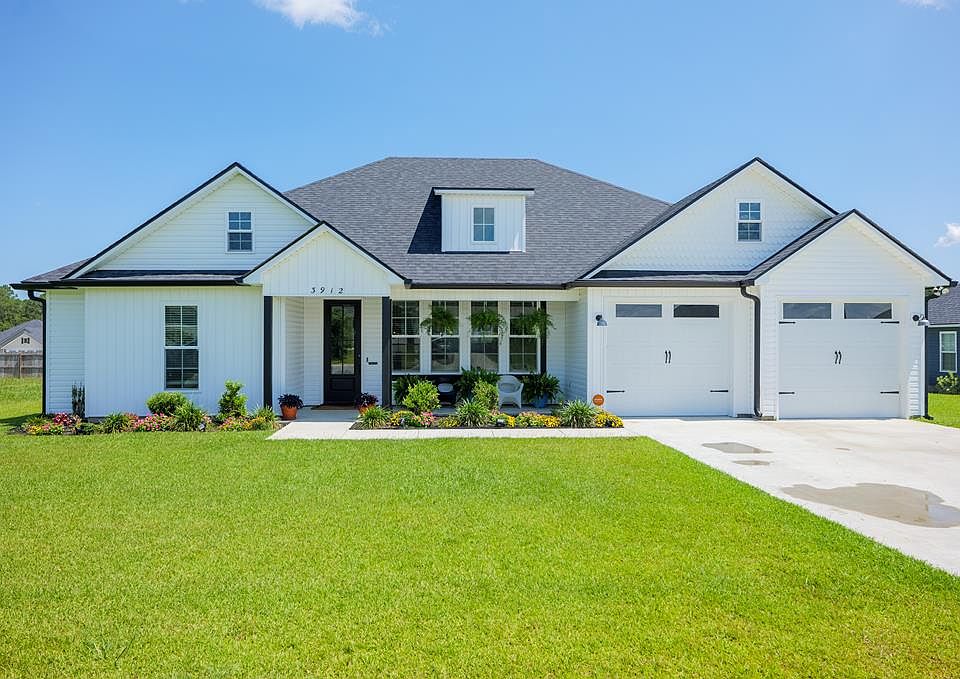 1st image of 3912 Bishop Ct
