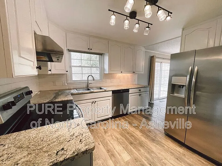 68 Wake Robin Way — Photo 3