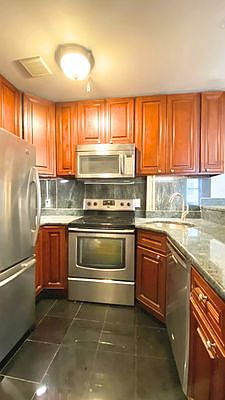 2nd image of 209 7th Ave APT 1A