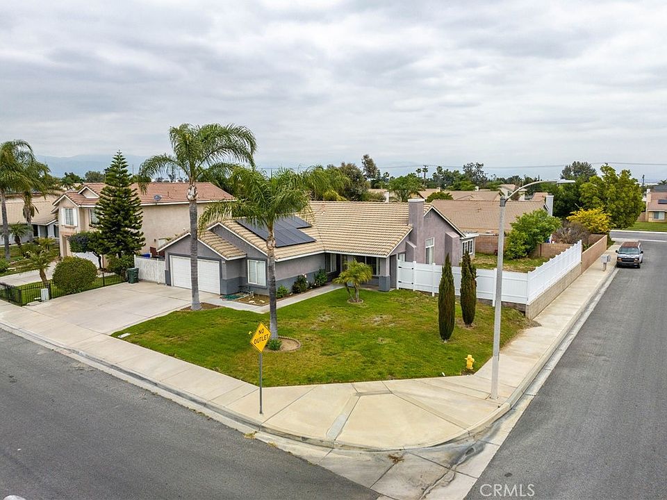 10593 Horseshoe Dr, Bloomington, CA 92316 Zillow