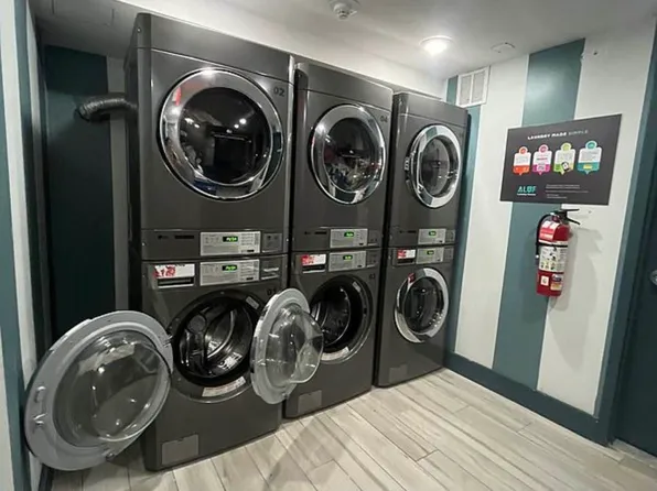 3013 Barker Avenue image 7 of 8