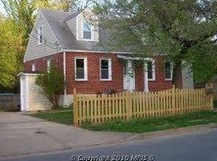 2847 Summerfield Rd, Falls Church, VA 22042