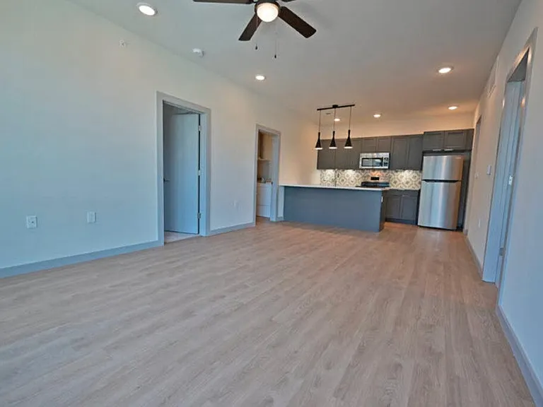 Cypress Lofts — Photo 7