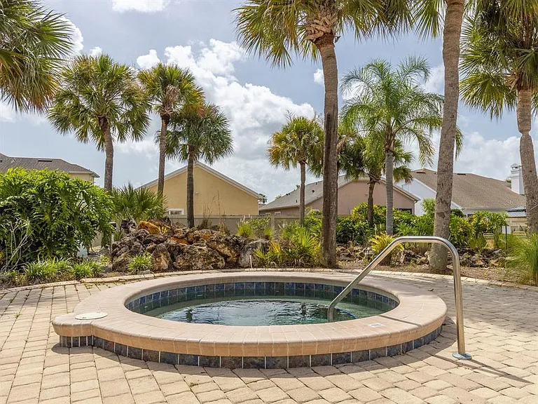 14428 Tambourine Dr — Photo 32