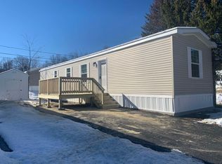 51 Columbia Dr, Newmarket, NH 03857