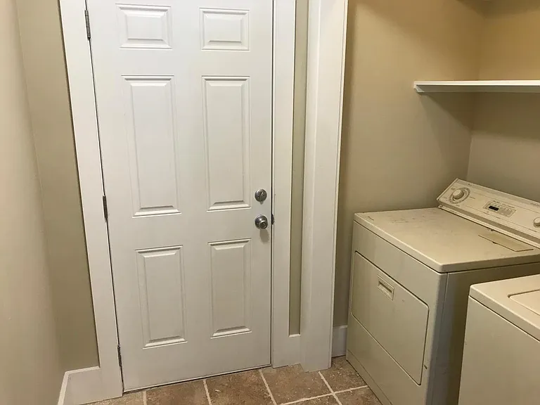 REAR ENTRANCE WASH DRYER